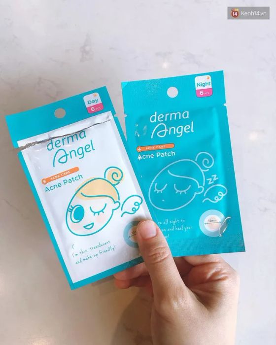 Hình ảnh cận cảnh miếng dán mụn DermaAngel phiên bản đêm đặc trị