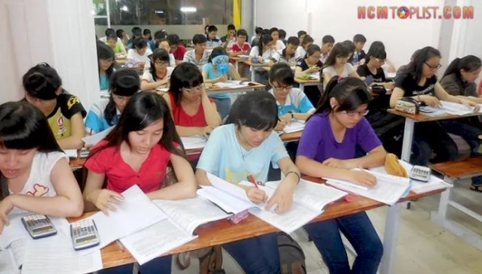 Luyện Thi Đại Học Nguyễn Thượng Hiền ảnh 1
