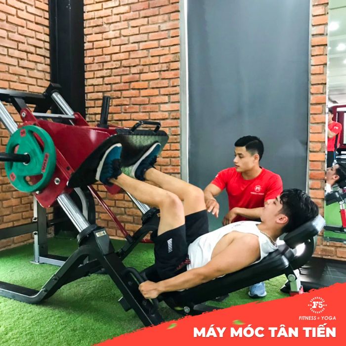 Khoảnh khắc vàng trong lớp học tại F5 Fitness & Yoga