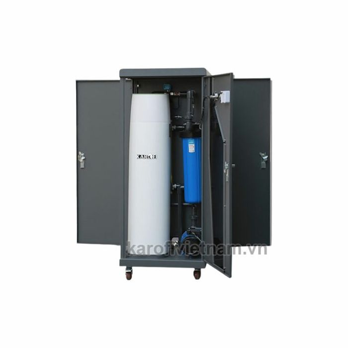 Hình ảnh hệ thống lọc nước tổng đầu nguồn Karofi KMF-68