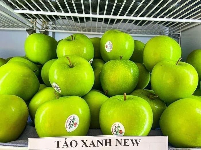 Không gian mua sắm hiện đại và sang trọng tại KAP Mart