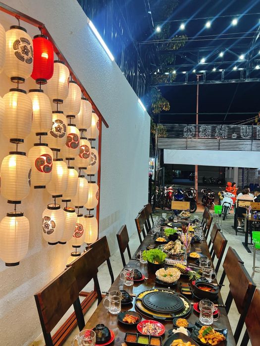 Không gian ấm cúng tại CHU BBQ