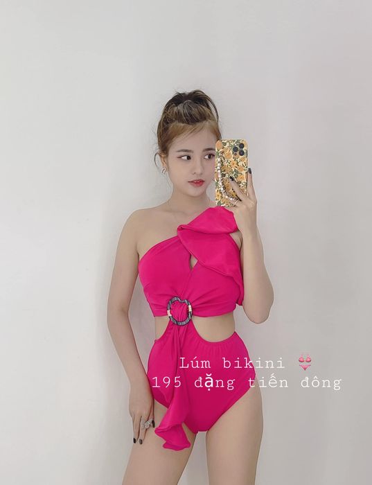 Lúm Bikini ảnh 3