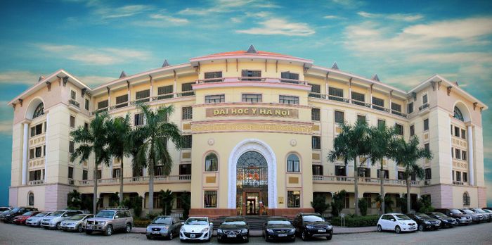 Đại học Y Hà Nội ảnh 1