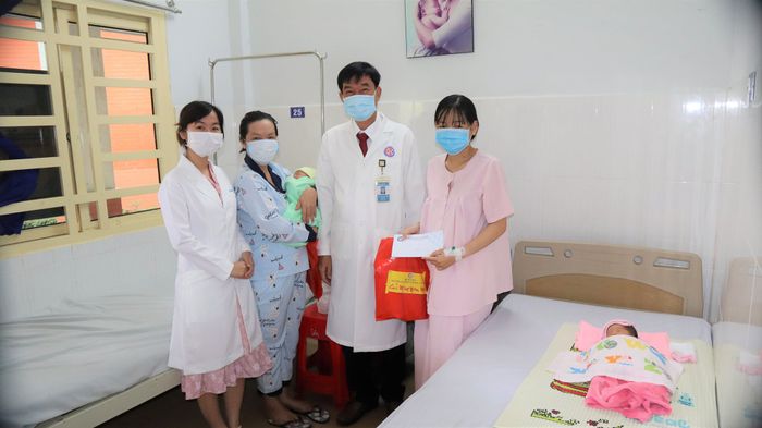 Hình ảnh 2: Không gian khám chữa bệnh tiện nghi tại bệnh viện