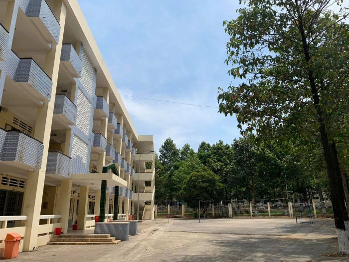 Hình ảnh khuôn viên Trường Đại học Đồng Nai