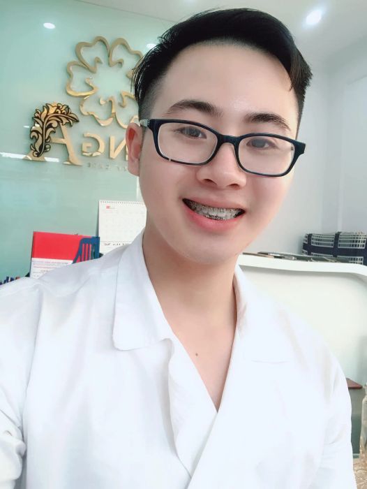 Khám phá không gian hiện đại và cơ sở vật chất tiêu chuẩn quốc tế tại Nha Khoa Đông Á qua hình ảnh chất lượng cao