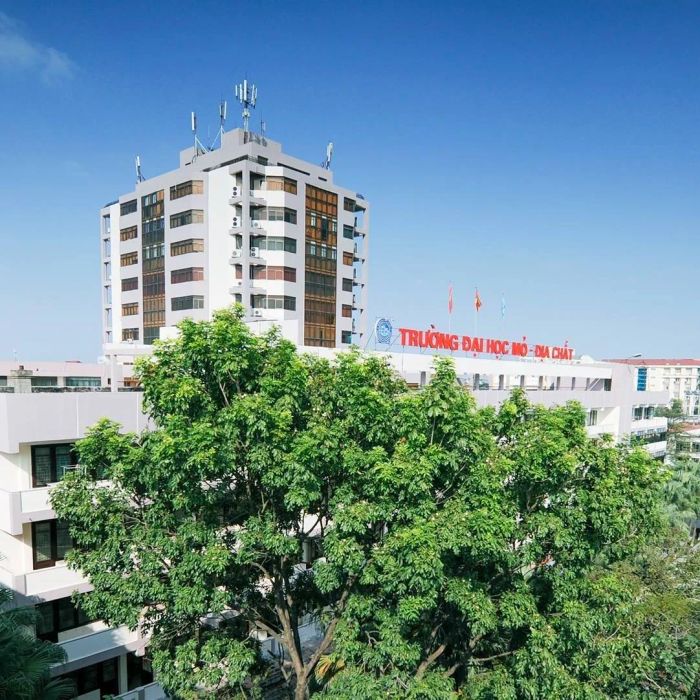 Hình ảnh khuôn viên hiện đại Đại học Mỏ - Địa chất