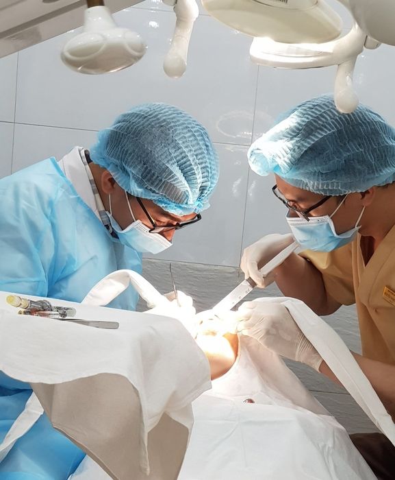 Hình ảnh đội ngũ bác sĩ chuyên nghiệp tại Nha Khoa Sao Mỹ