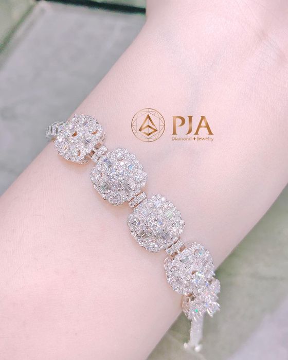 Bộ sưu tập hình ảnh đẳng cấp từ PJA Kim Cương - Diamond And Jewelry