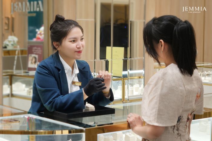 Jemmia Diamond - Bộ sưu tập ánh kim làm say đắm giới sành điệu