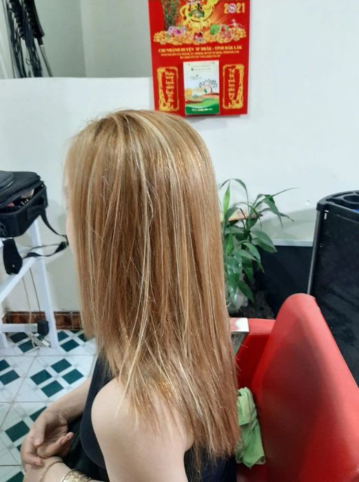 Uốn Tóc Nguyễn Kim ảnh 1