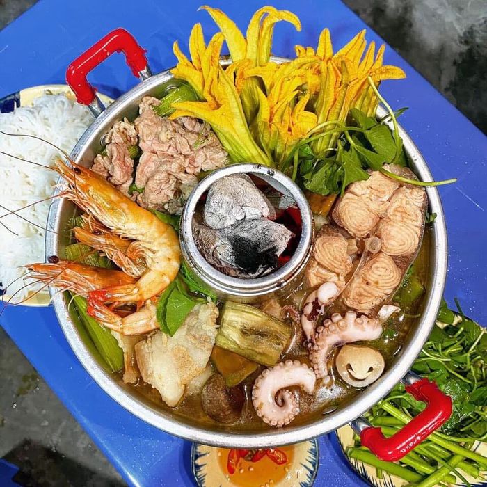 Tiệm lẩu Cù Lao - một điểm đến không thể bỏ qua tại Bình Thạnh