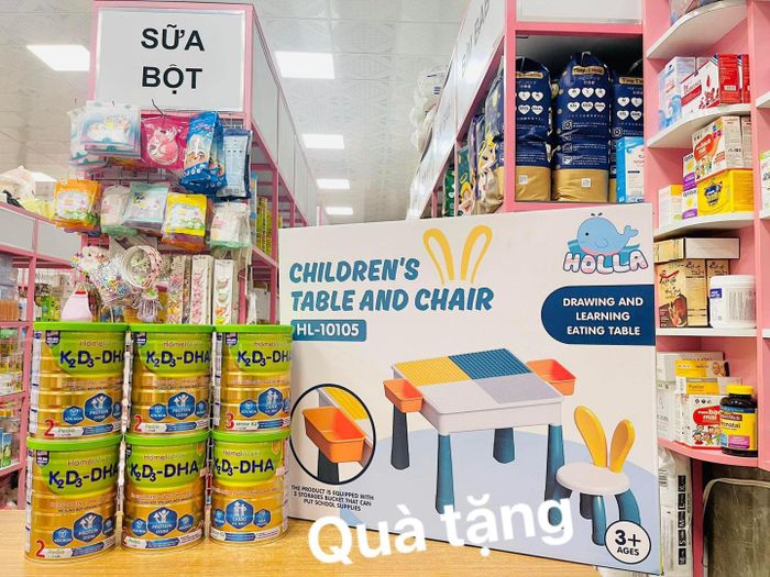 Không gian mua sắm đầy màu sắc tại Thế Giới Mẹ Và Bé Việt Hoạt - Nơi mỗi sản phẩm là một niềm vui