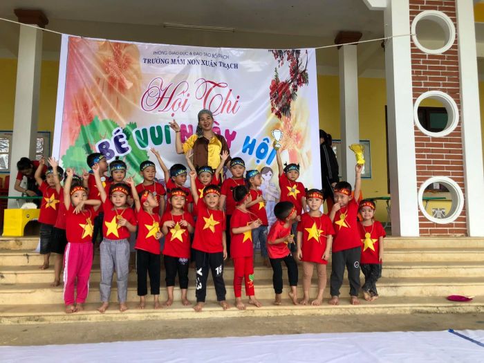 Những khoảnh khắc đáng yêu trong giờ học ngoại khóa tại Xuân Trạch