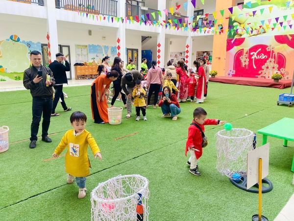 Không gian học tập hiện đại và tràn ngập ánh sáng tại Kids' Smile