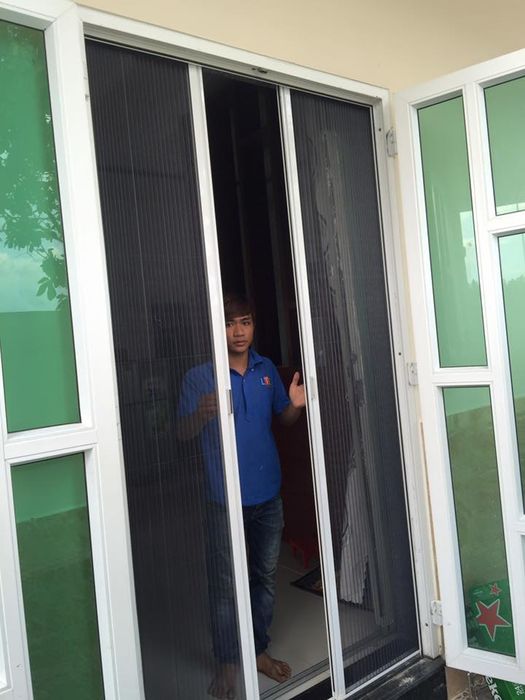 Hình ảnh thực tế sản phẩm cửa lưới chống muỗi cao cấp của Lương Tiến