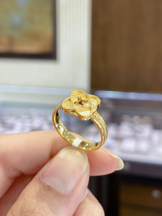 Bộ sưu tập hình ảnh ấn tượng tại PNJ Tỉnh Lộ 8 Củ Chi - nơi hội tụ những tinh hoa chế tác trang sức đương đại