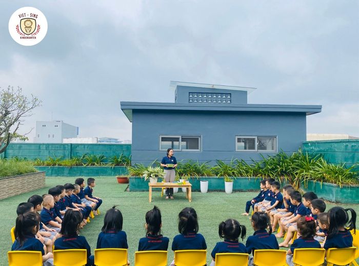 Hoạt động vui chơi ngoài trời đầy màu sắc tại Việt - Sing