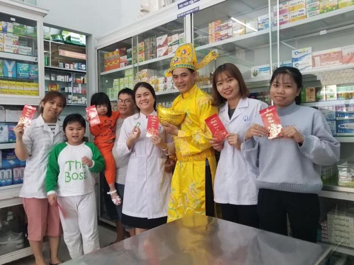 Hình ảnh đội ngũ chuyên nghiệp của Nhà thuốc Ngọc Hà
