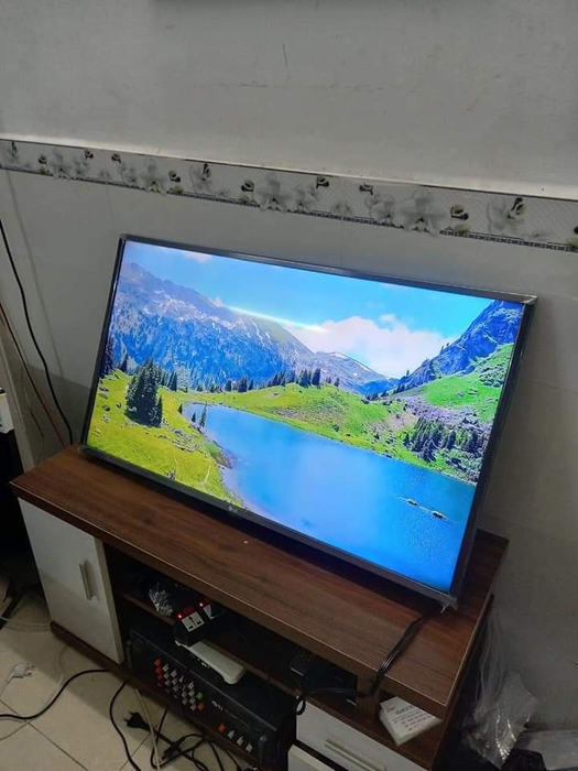 Đội ngũ kỹ thuật viên chuyên nghiệp đang làm việc tại Hồng Duy