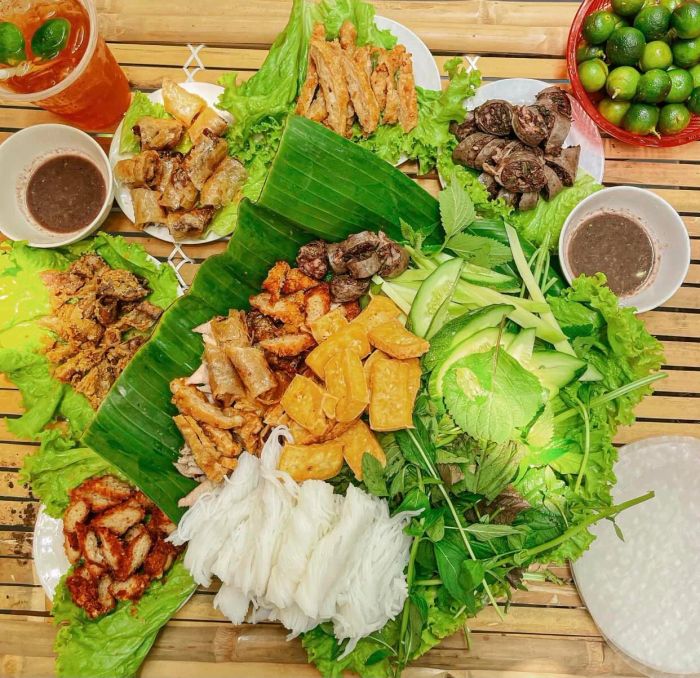 Bún Đậu Gia Minh - Ảnh 1, một góc nhìn thanh lịch của không gian quán, nơi bạn có thể thưởng thức bún đậu đậm đà hương vị Bắc Bộ.