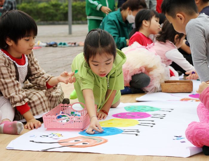 Hoạt động thực hành cuộc sống theo phương pháp Montessori