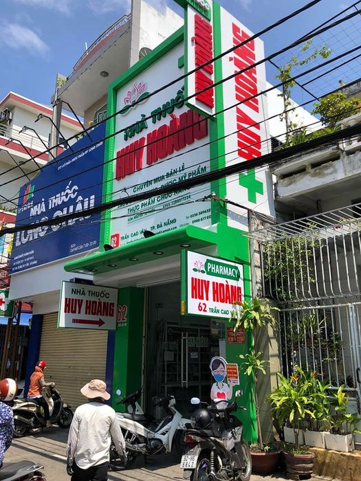 Hình ảnh Nhà thuốc Huy Hoàng - Không gian phục vụ đạt chuẩn GPP