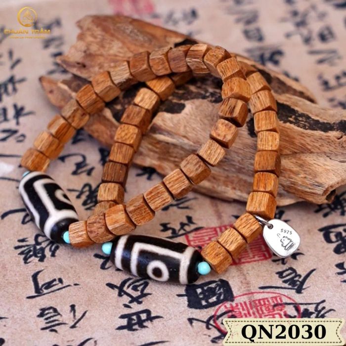 Bộ sưu tập vòng tay trầm nghệ thuật tại Chuẩn Trầm