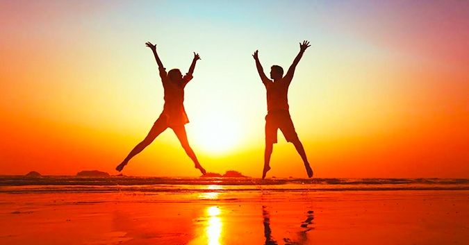 Hình ảnh biểu tượng cho chìa khóa hạnh phúc nằm trong tay mỗi người