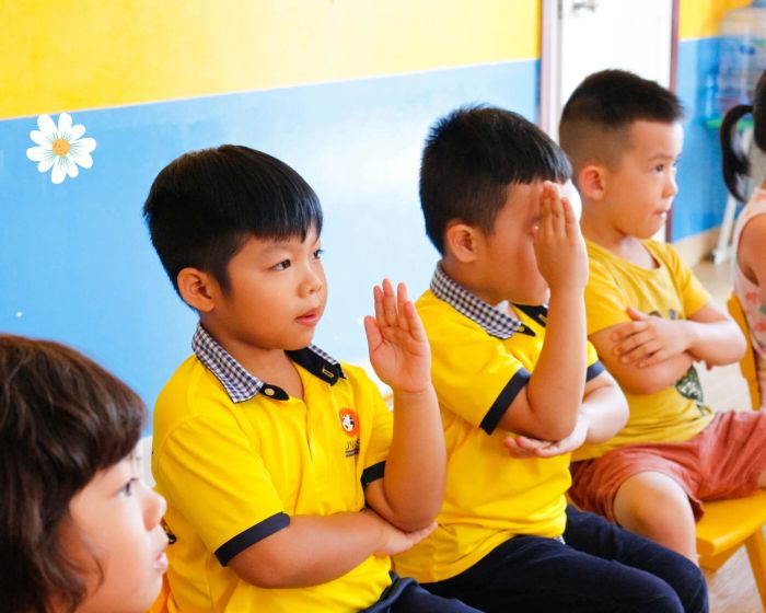 Hoạt động vui chơi và học tập tại Sunrise Montessori Kindergarten
