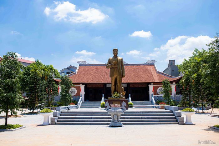 Khu di tích Nguyễn Văn Cừ - Nơi lưu giữ những ký ức vàng son (Ảnh 1)