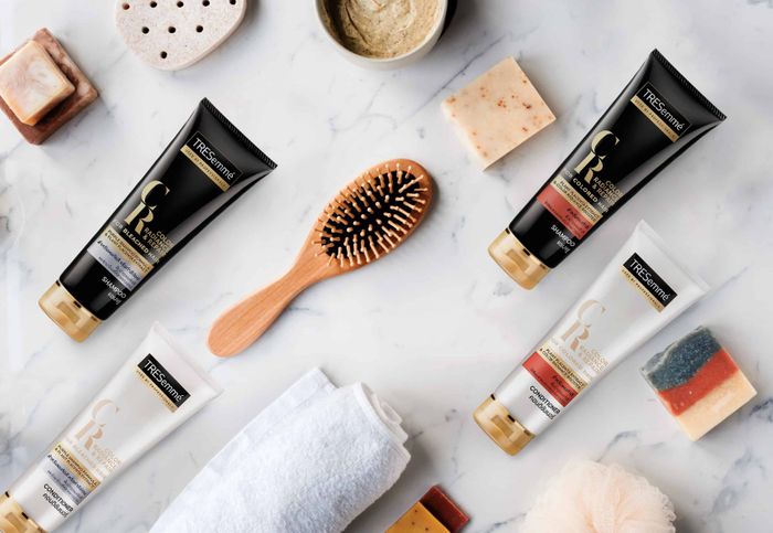 Hình ảnh minh họa dầu gội TRESEMMÉ Color Radiance & Repair