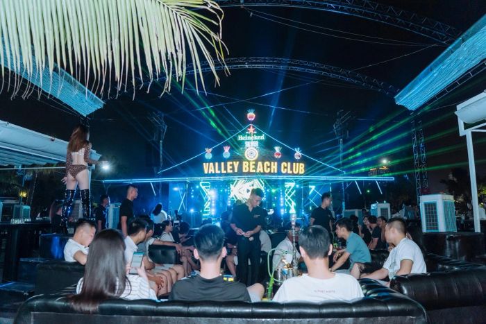 Valley Beach Club - Ảnh sân khấu biểu diễn hoành tráng
