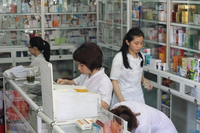 Hình ảnh Nhà thuốc Huy Hoàng - Đội ngũ dược sĩ tận tâm