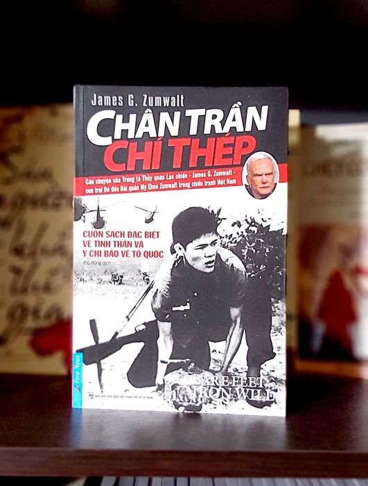 Chân trần chí thép - James G. Zumwalt hình ảnh 2