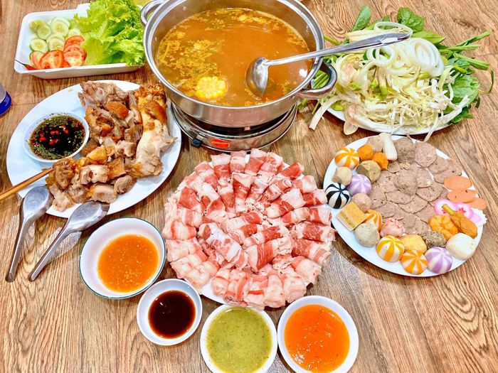 Những món lẩu hấp dẫn tại YUN YUN