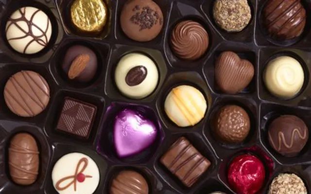 Không gian sang trọng và bộ sưu tập socola Bỉ đa dạng tại Sweeties Chocolate