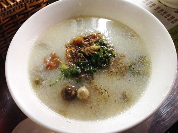 Hình ảnh tô cháo mực thơm ngon tại quán 207 Nguyễn Tri Phương