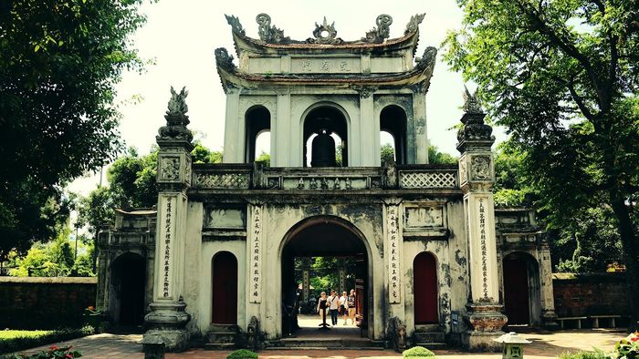 Tranh minh họa sống động về Văn Miếu Quốc Tử Giám (Nguồn: internet)