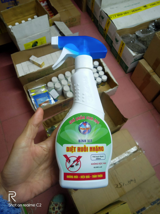 Hình ảnh thực tế về kho vật tư và quầy hàng tại Thuỷ Giới - điểm đến tin cậy của nhà nông