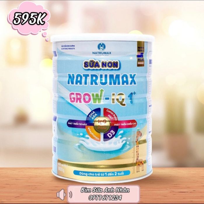 Góc trưng bày sản phẩm đa dạng tại Thế Giới Sữa Non Anh Nhân