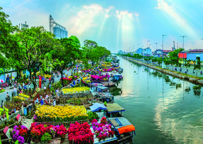 Hình ảnh minh họa sống động về không khí gia đình sum họp ngày Tết (Nguồn: Internet)