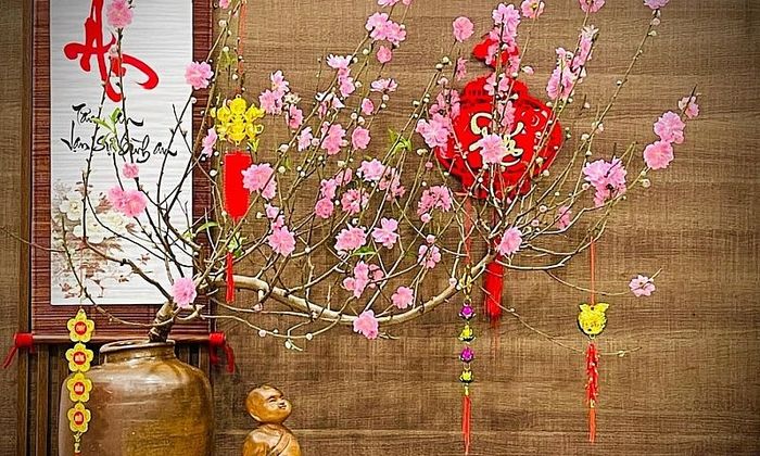 Hình ảnh minh họa sống động về phong tục gói bánh chưng ngày Tết (Nguồn: Internet)