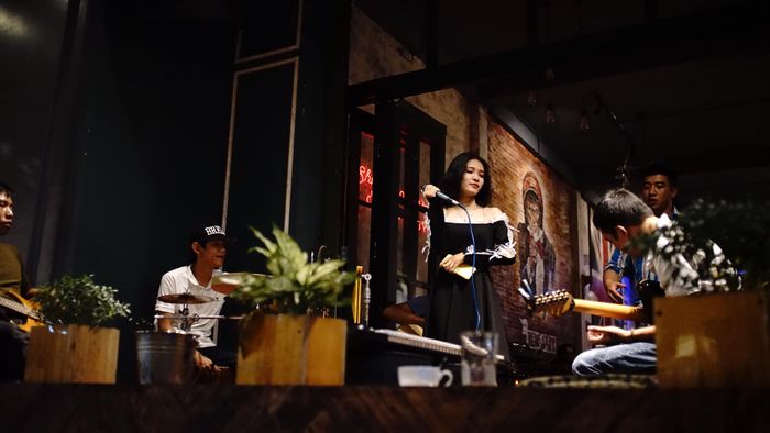 Up Coffee - Hình ảnh 2