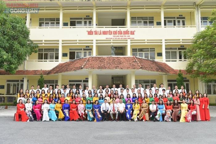 Góc nhìn đẹp về THPT Chuyên Lam Sơn - không gian học tập lý tưởng