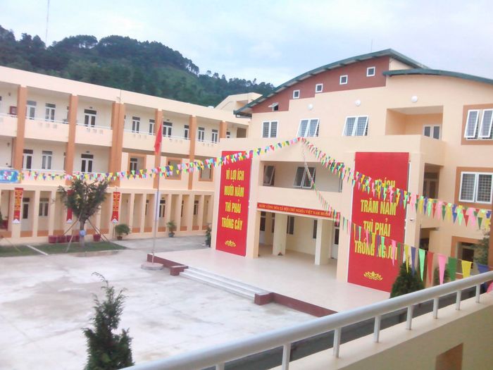 Hình ảnh đẹp về Trường THCS Chi Lăng - góc nhìn mới mẻ