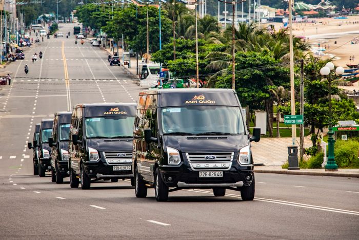 Hình ảnh nội thất sang trọng Anh Quốc Limousine
