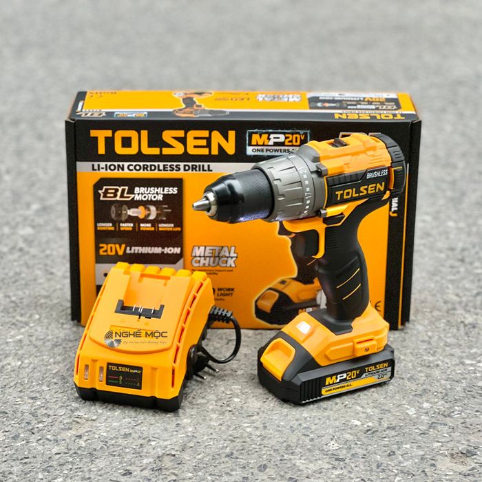 Hình ảnh máy khoan Tolsen - Thiết kế nhỏ gọn nhưng mạnh mẽ