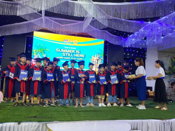 Giờ học tương tác đầy hứng khởi tại EFF - English For Future